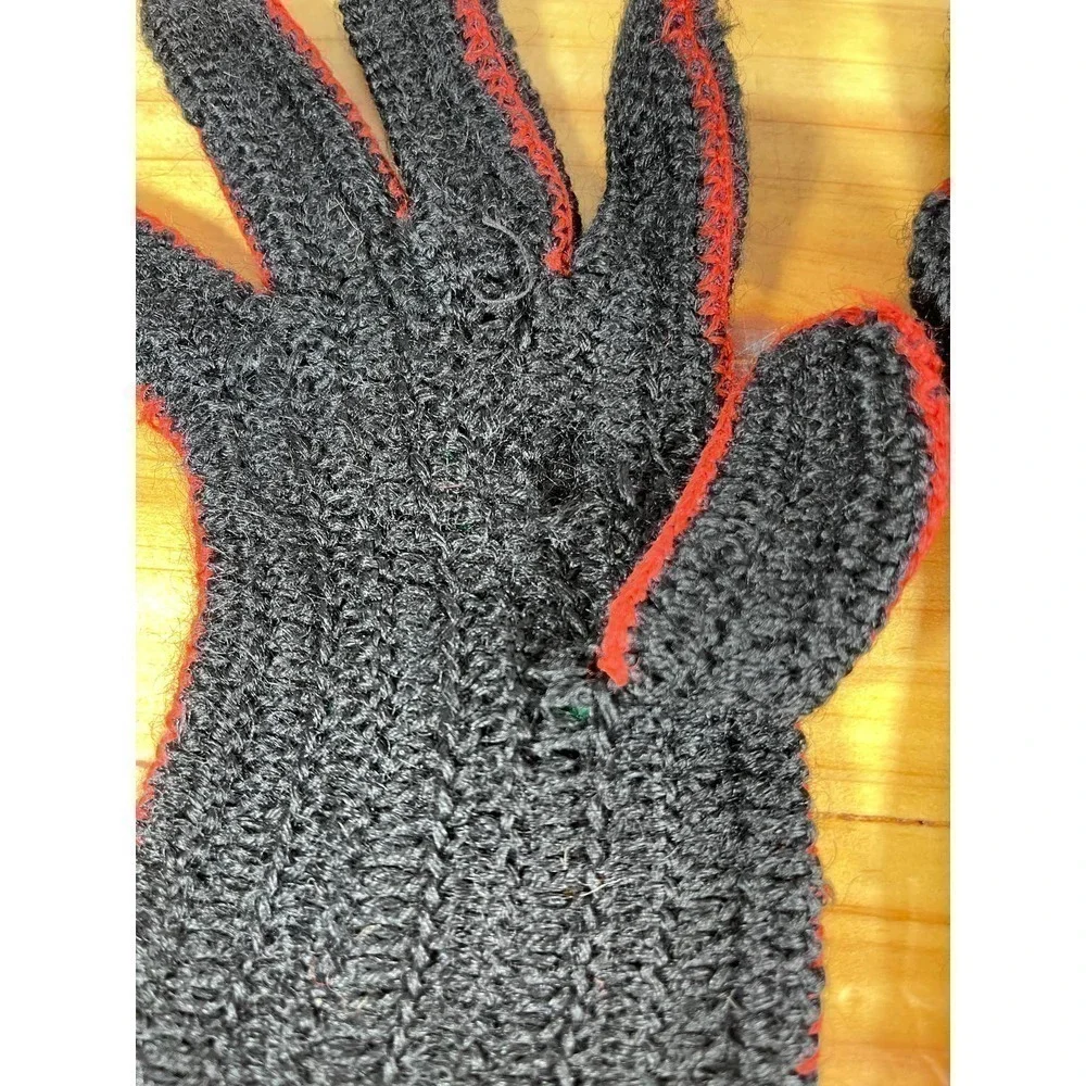 VINTAGE 1940s Ladies Hand Crocheted Openwork Black Dress Gloves Black W/Red Trim